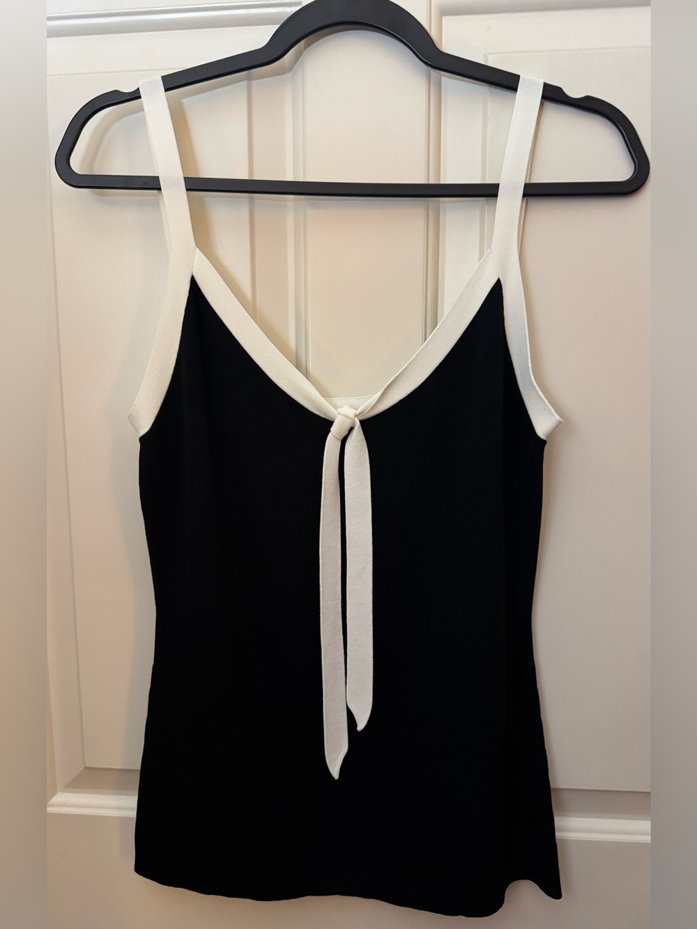 Ann Taylor Top/Tank /Shell Black with White Tie Size - Large ** NWT** - Picture 10 of 16